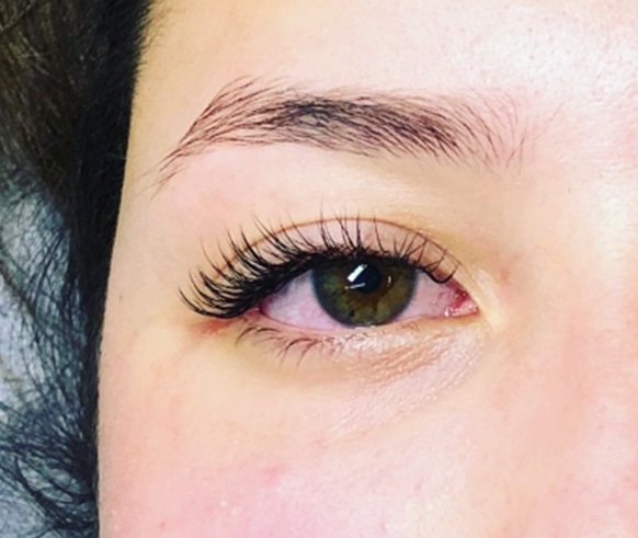 Having Longer Eyelashes – A Beauty Trend Wave